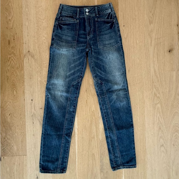 Pilcro The Wanderer Mid Rise Relaxed Jeans - Size 24T - Picture 1 of 4